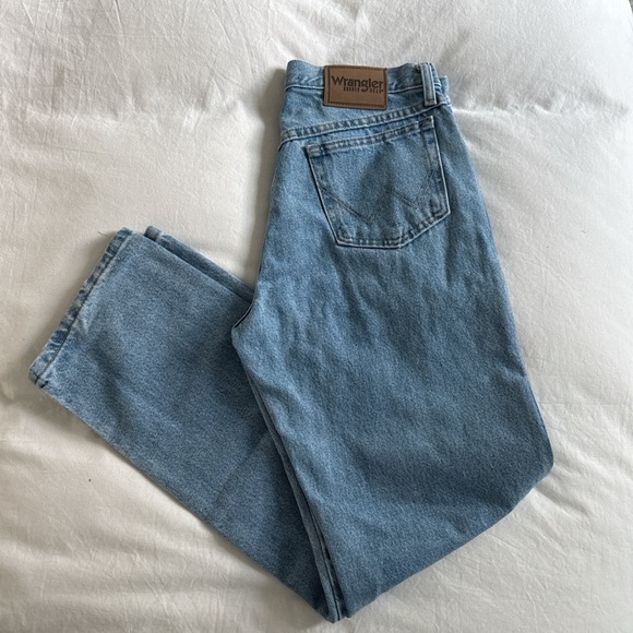 Wrangler Other - Wrangler Men's Light Blue Relaxed Jeans